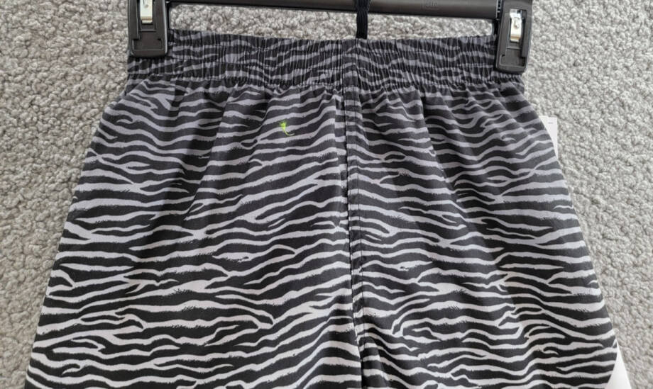 Nike Tiger Fade 7" Volley Swim Shorts Boys' M Black/White Elastic Waist Pull On