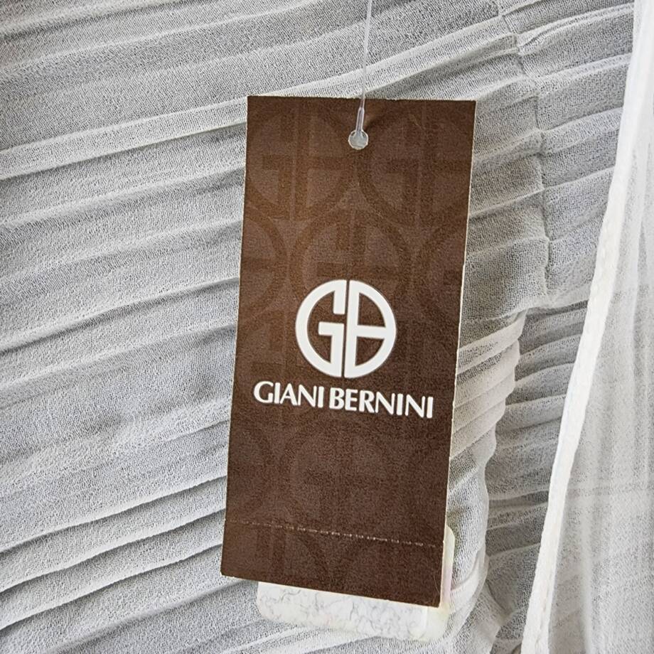 Giani Bernini Pleated Chiffon Evening Wrap Women's Ones Size White Semi-Sheer