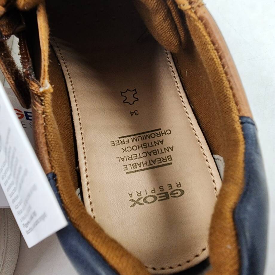 GEOX Nashik Garçon Low Cut Sneaker Boys 34 Cognac/Navy Lace And Zip Closure
