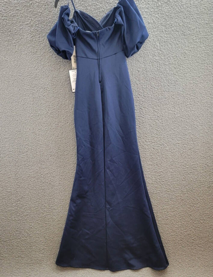 Emerald Sundae Off-the-Shoulder Slit Gown Juniors' XS Navy Sweetheart Neck S/S