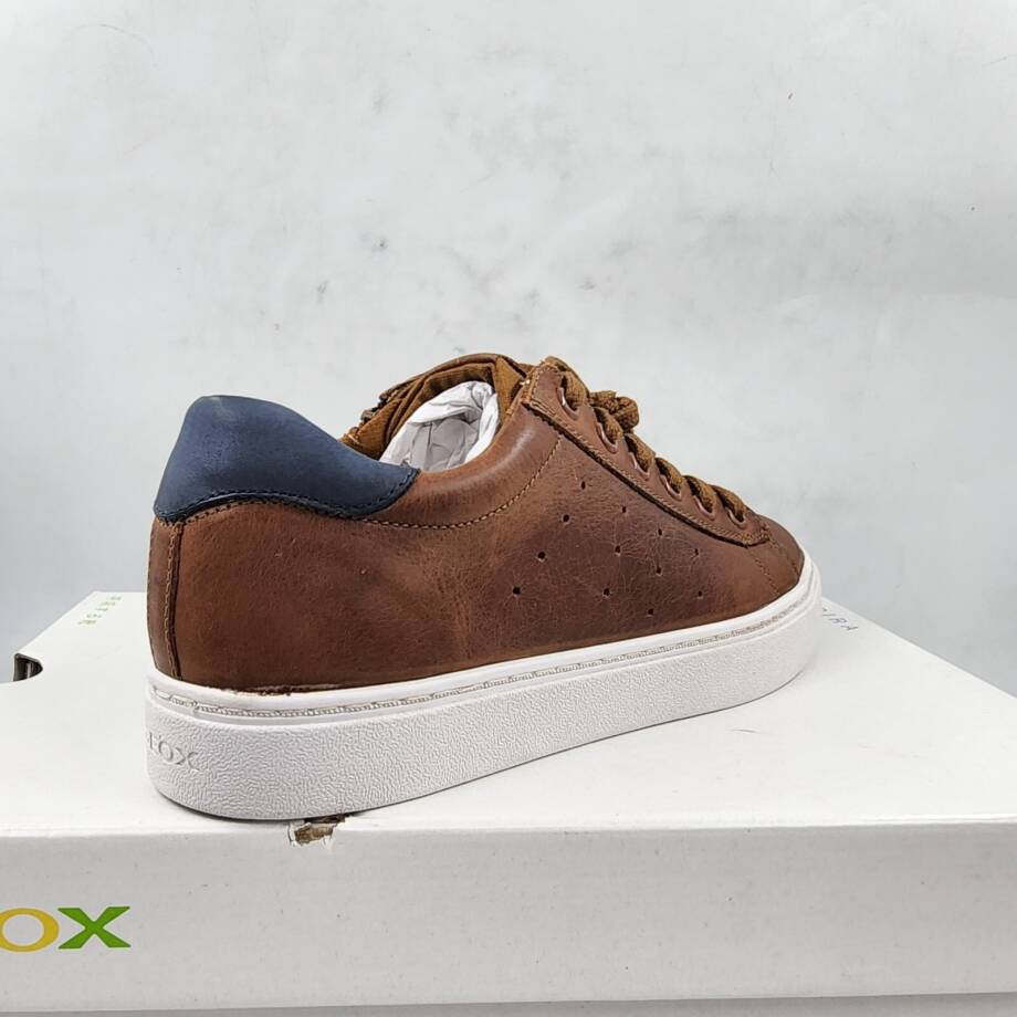 GEOX Nashik Garçon Low Cut Sneaker Boys 37 Cognac/Navy Lace And Zip Closure