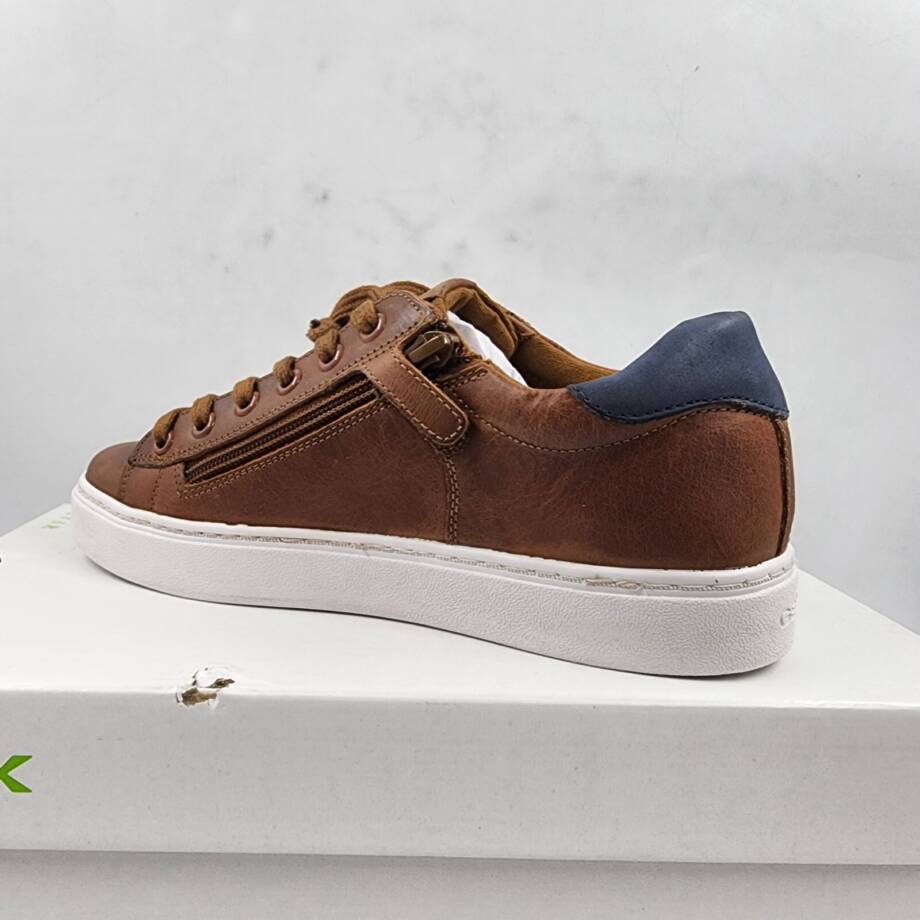 GEOX Nashik Garçon Low Cut Sneaker Boys 37 Cognac/Navy Lace And Zip Closure