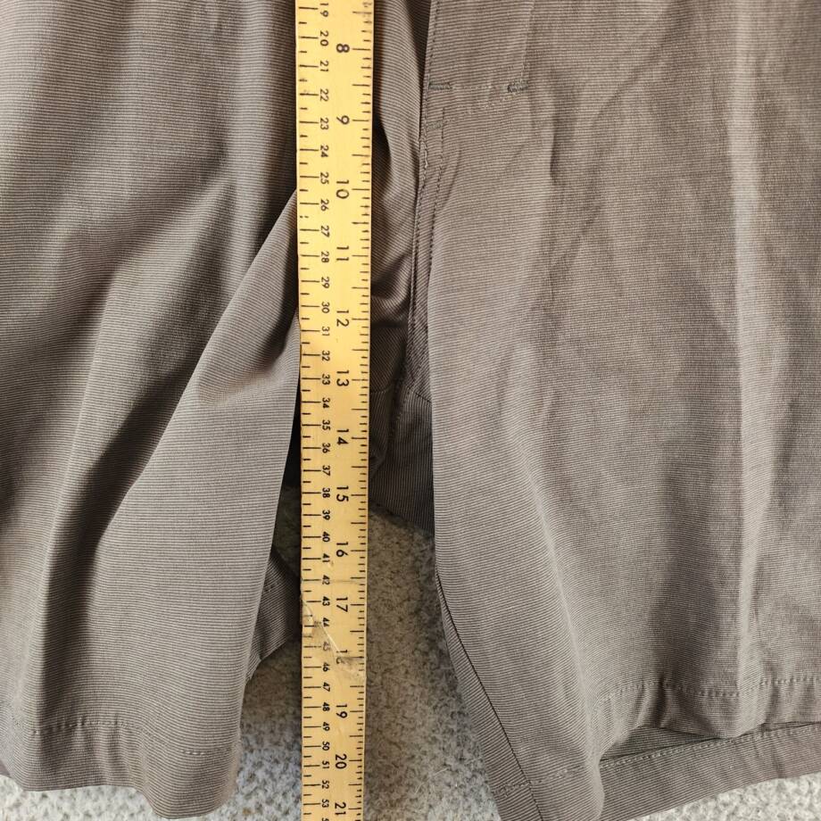 PGA TOUR Flat Front Horizontal Textured Golf Short Men's 42 Dark Grey Heather