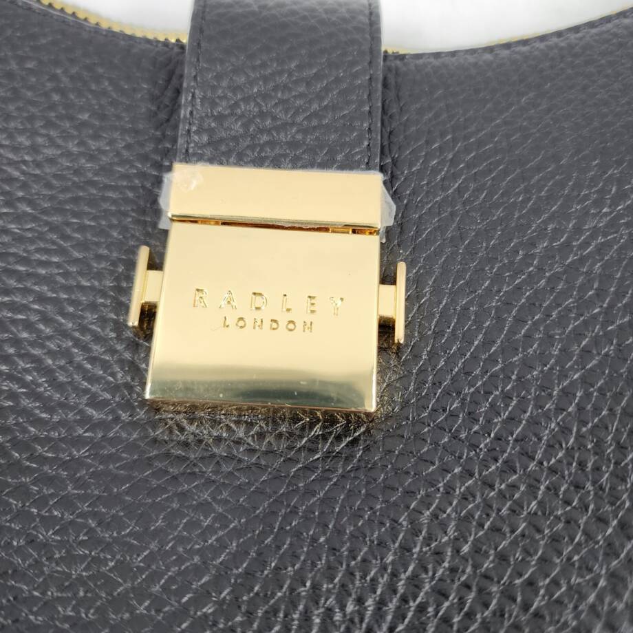 Radley London Sloane Street Ziptop Shoulder Bag Women's Medium Black Pebbled