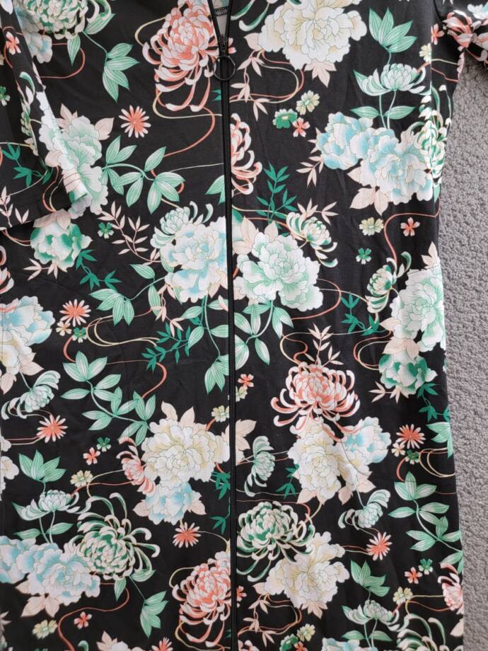 Miss Elaine Printed 3/4-Sleeve Zip-Front Robe Women's M Black Multi Round Neck