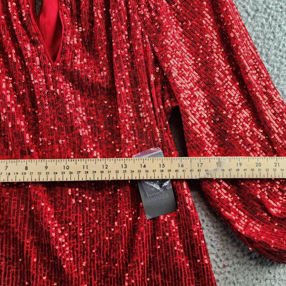 VINCE CAMUTO Sequined Keyhole Blouse Women's XS Ultra Red Button Closure