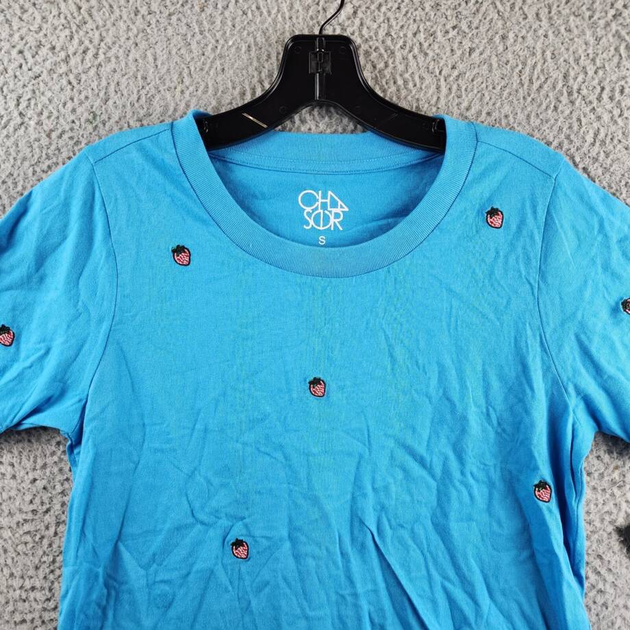 CHASER Embroidered Strawberries T-shirt Women's S Blue Short Sleeve Pullover