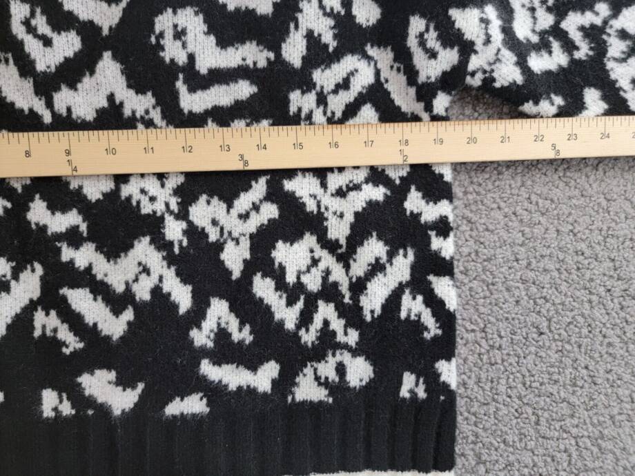 AQUA Animal Print Mock Neck Sweater Women's M Black/White Long Sleeve Pullover