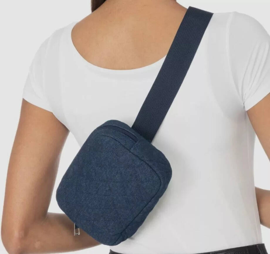 Jenni Quilted Adjustable Fanny Pack Women's L/XL Denim Dark Interior Slip Pocket