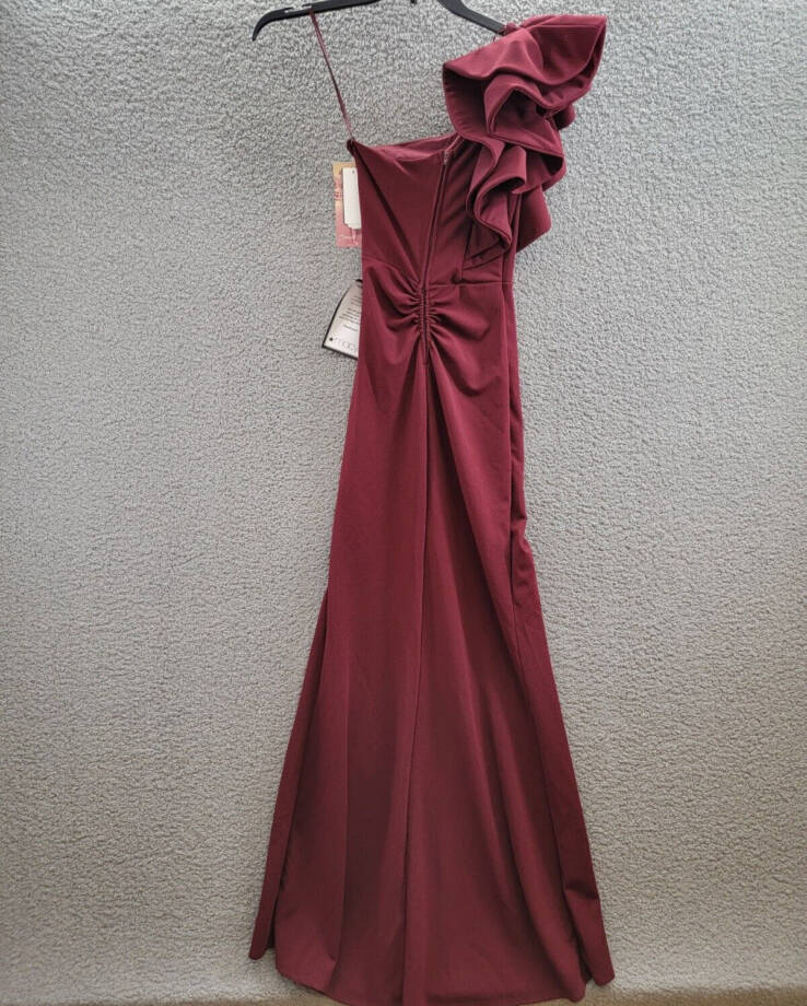 Emerald Sundae Ruffle-Shoulder Mermaid Gown Juniors XS Wine Back Zip Closure