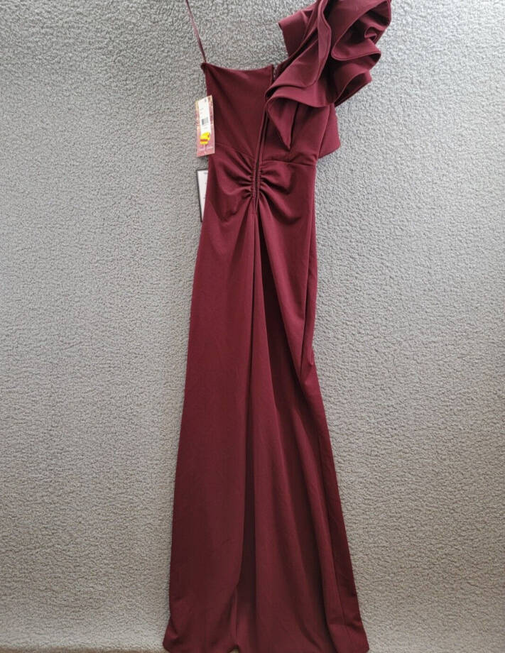 Emerald Sundae Ruffle-Shoulder Mermaid Gown Juniors' S Wine Asymmetric Back Zip