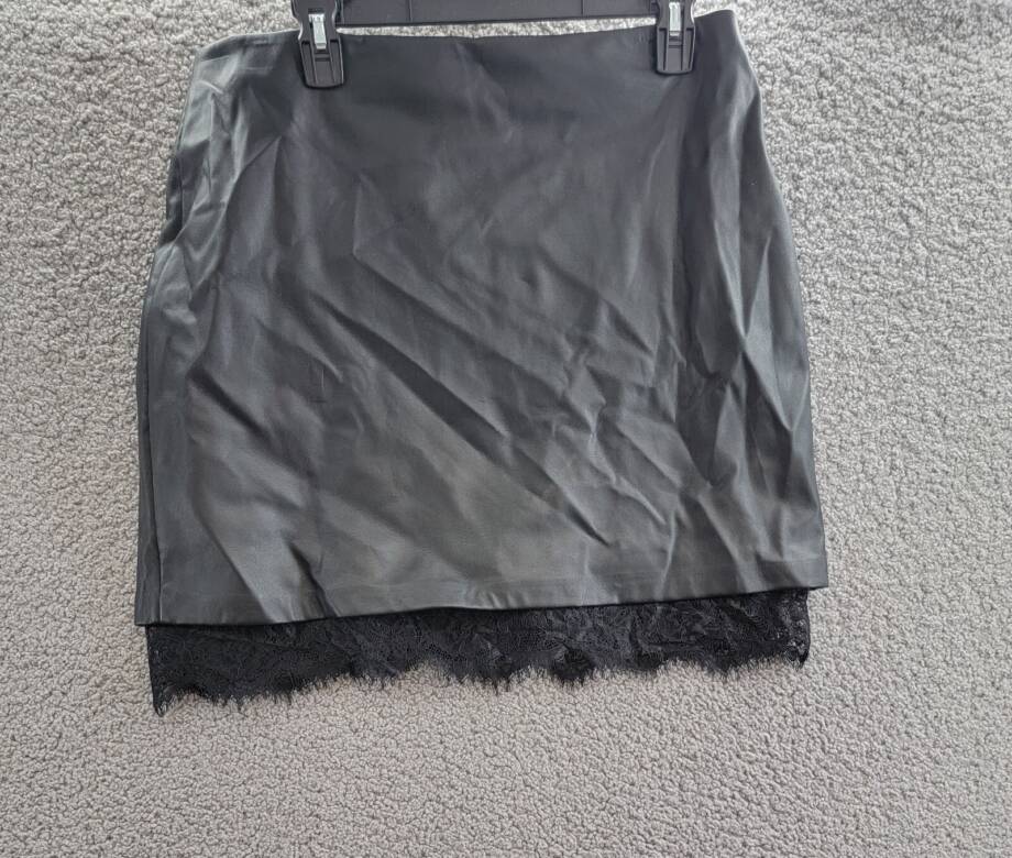 Bcbg New York Faux-Leather Lace-Hem Skirt Women's L Onyx Back Zip Closure