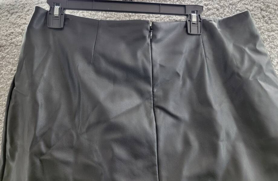 Bcbg New York Faux-Leather Lace-Hem Skirt Women's L Onyx Back Zip Closure