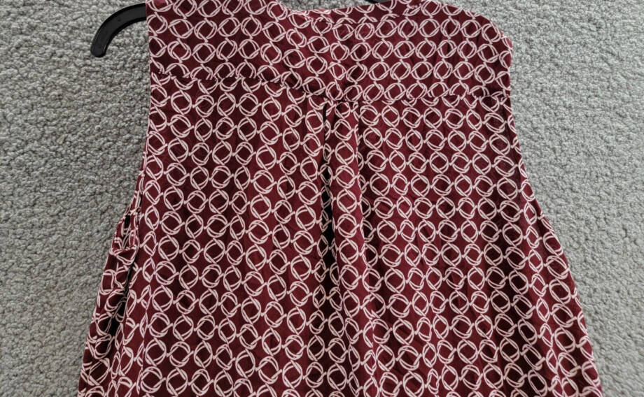 CHARTER CLUB Printed Ruffled Sleeveless Top Women's XL Cranberry V-Neck Pullover