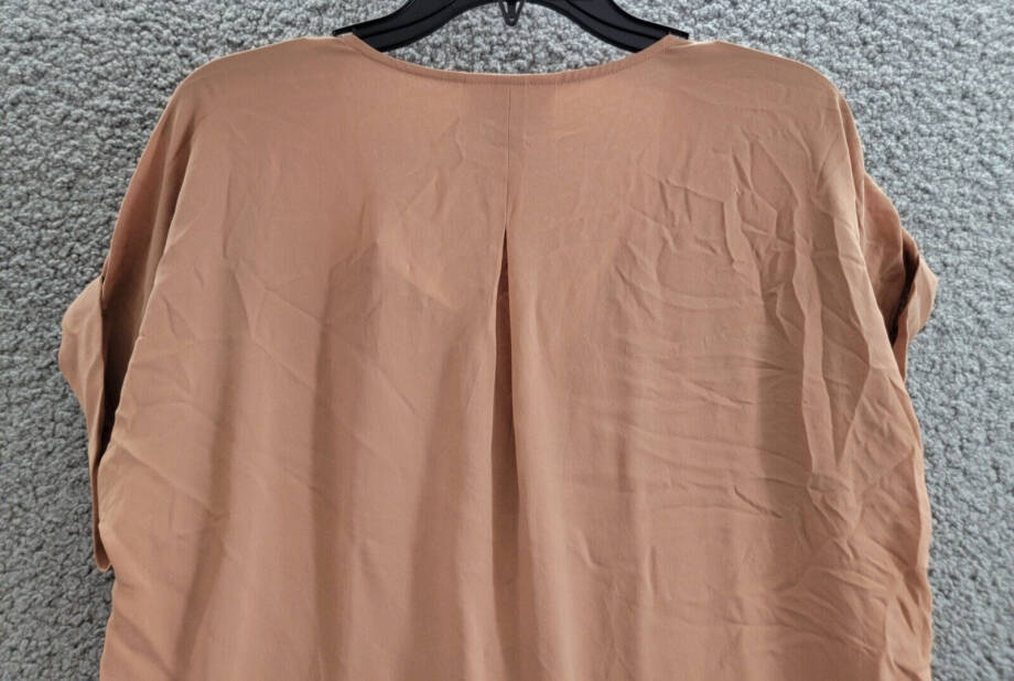 Charter Club Roll-tab Split-neck Top Women's M Iced Latte Pullover Short Sleeves