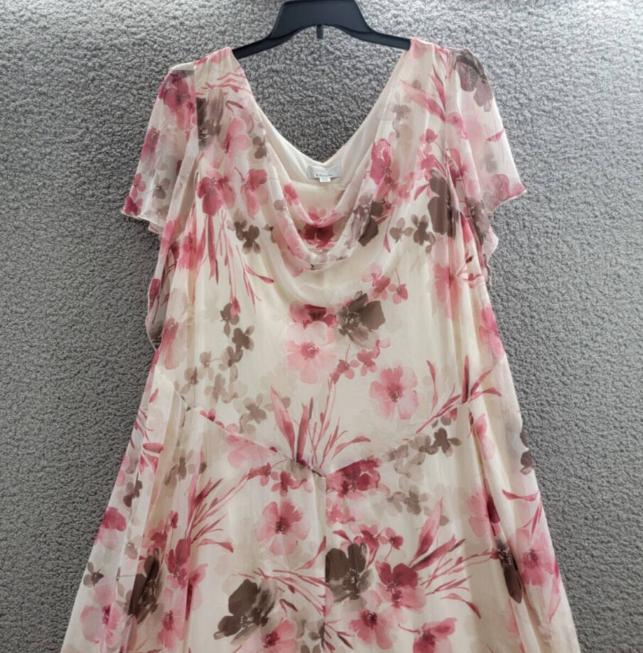 Robbie Bee Plus Floral Flutter-Sleeve Hankie-Hem Dress Women's 22W Cream/Rose