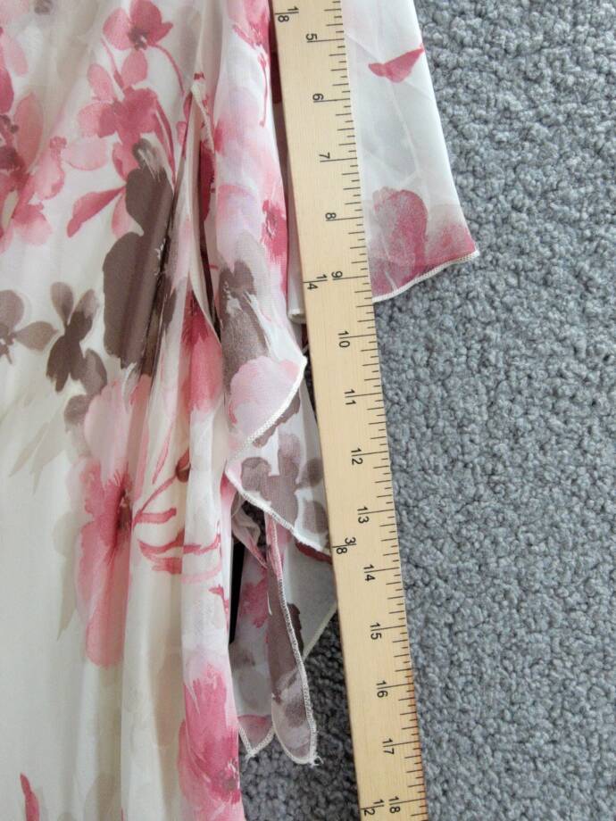 Robbie Bee Plus Floral Flutter-Sleeve Hankie-Hem Dress Women's 22W Cream/Rose