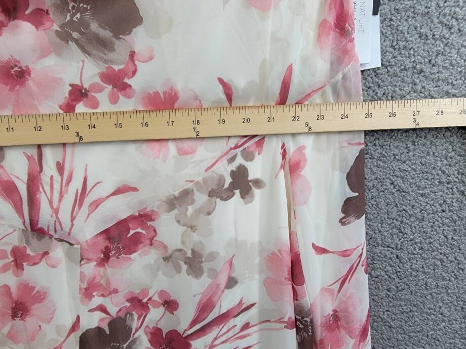 Robbie Bee Plus Floral Flutter-Sleeve Hankie-Hem Dress Women's 22W Cream/Rose