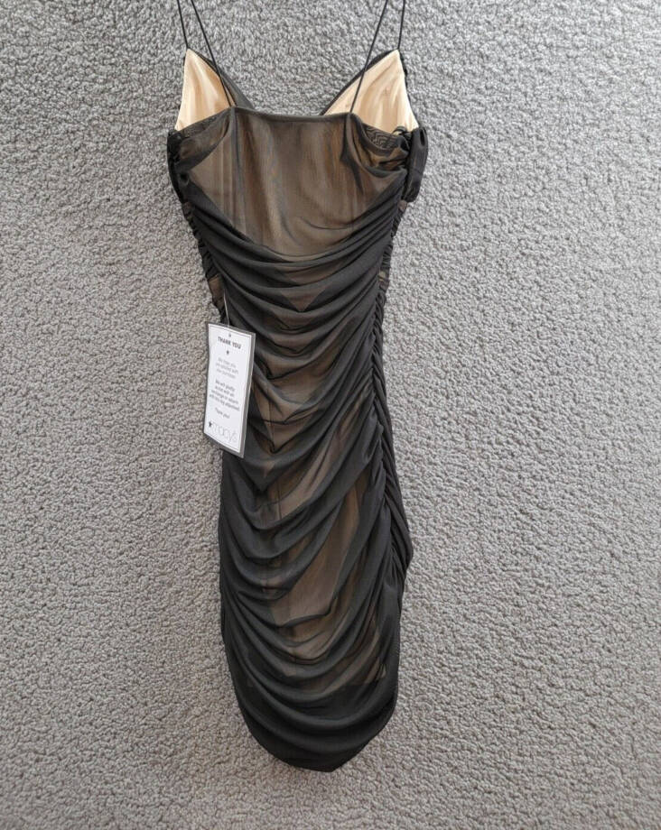 B Darlin Ruched Bodycon Dress Juniors 1/2 Black Sweetheart Neck Side Zip Closure
