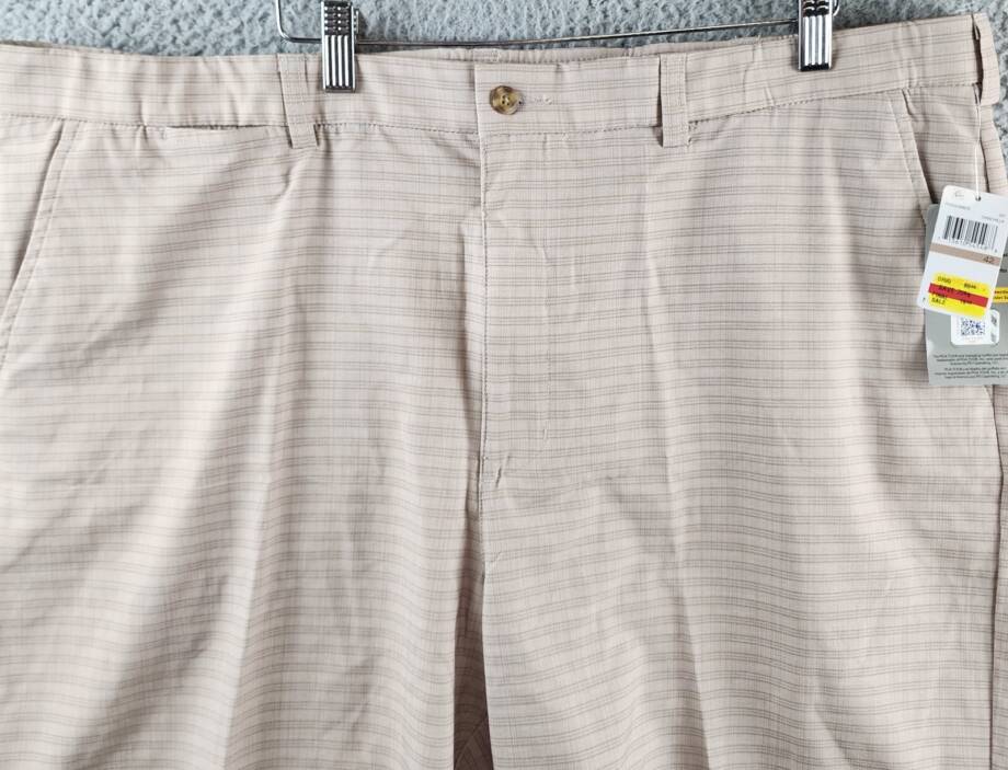 Pga Tour Striped 8" Golf Shorts Men's 42 Chinchilla Zip Fly With Button Closure