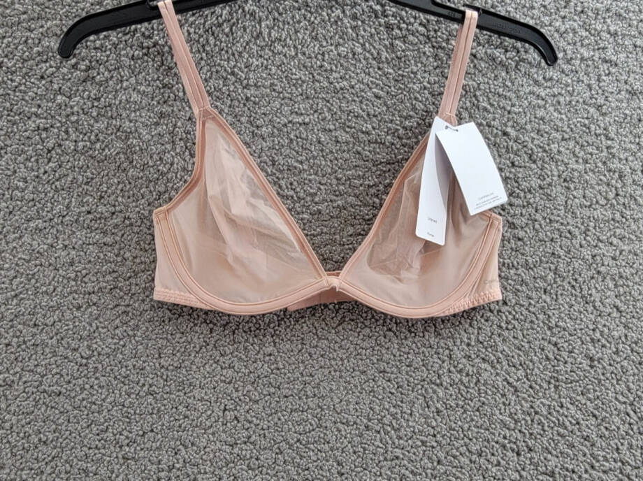Calvin Klein Sheer Marquisette Unlined Plunge Bra Women's 34C Subdued Hook & Eye