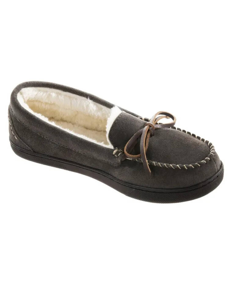 Isotoner Signature Sage Genuine Suede Moccasin Slippers Womens 7.5-8 Ash Slip On