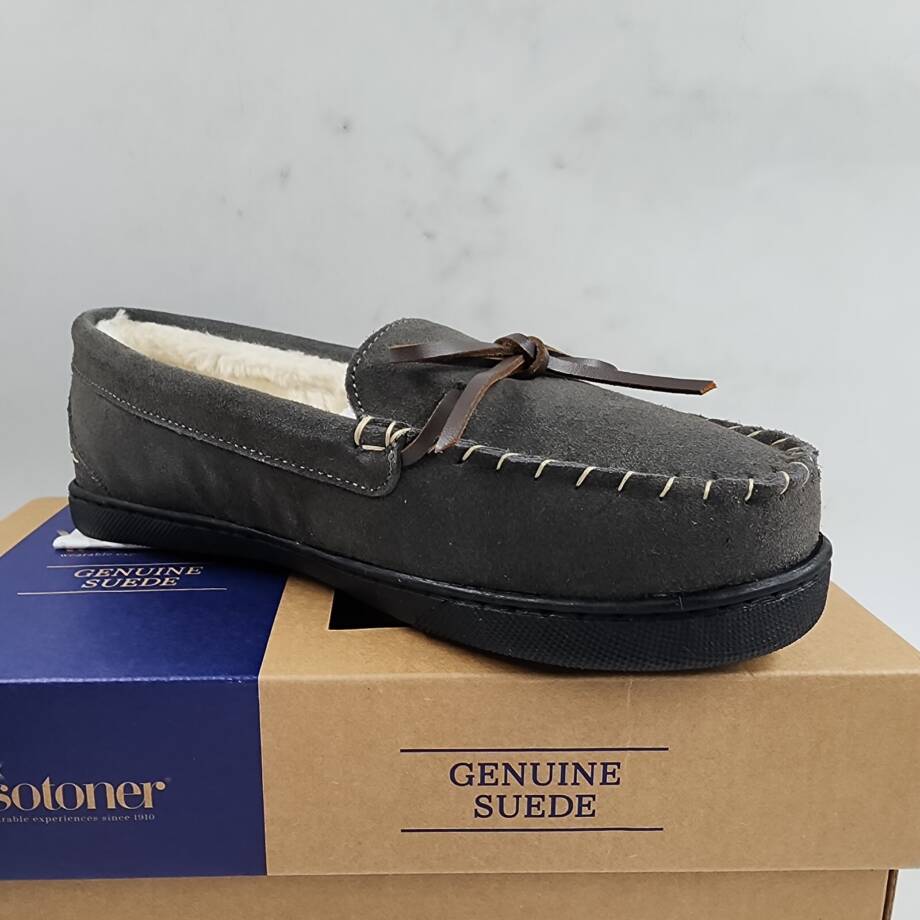 Isotoner Signature Sage Genuine Suede Moccasin Slippers Womens 7.5-8 Ash Slip On