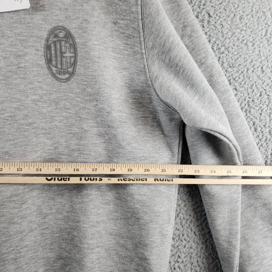 A.C Milan Logo Sweatshirt Men's L Gray Heather Embroidered Long Sleeve Pullover