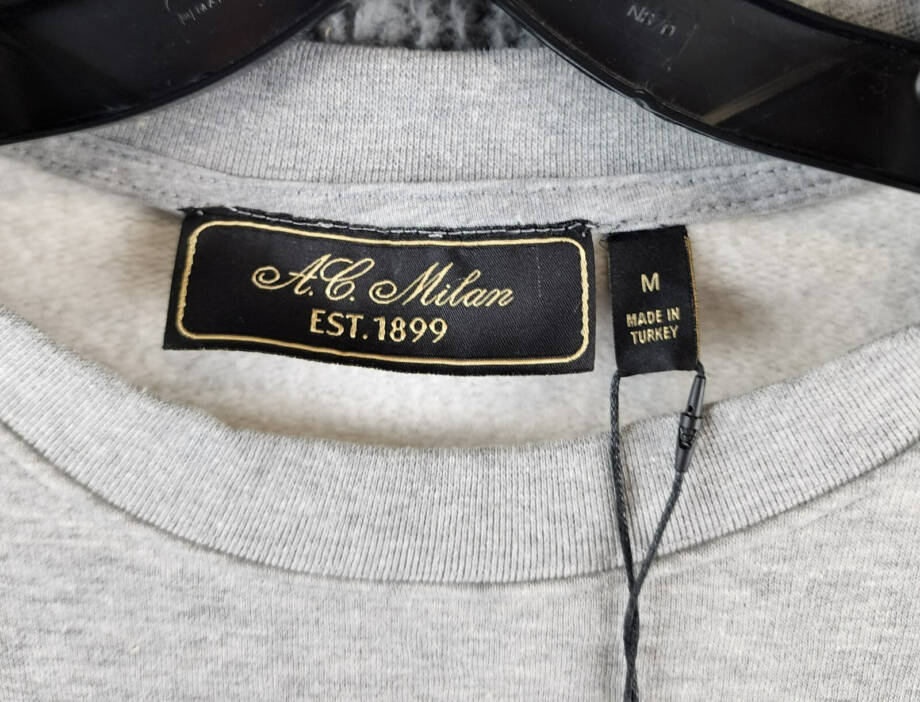 A.C Milan Logo Sweatshirt Men's M Gray Heather Embroidered Long Sleeve Pullover