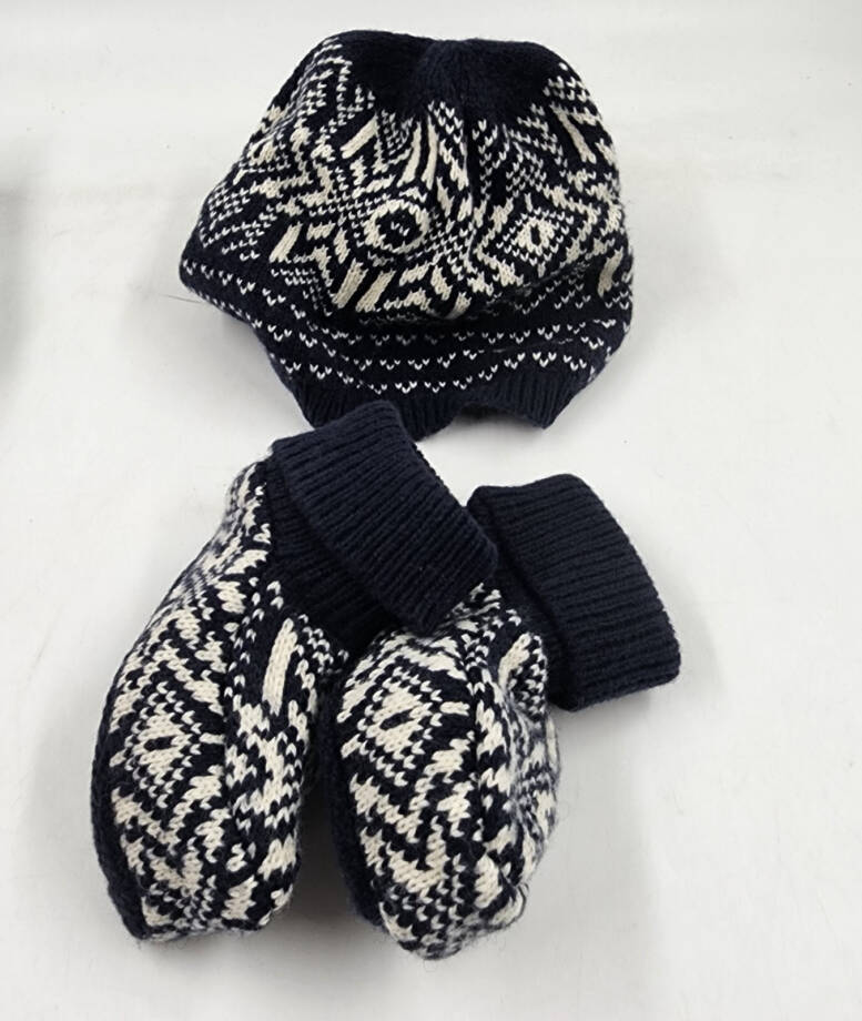 Polo Ralph Lauren 2-Pc Snowflake Knit Beanie & Booties Set Baby Boy's 5M-9M Navy