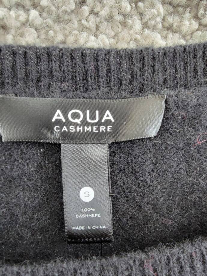 AQUA Cashmere High Low Cashmere Sweater Women's S Black Crew Neck Long Sleeve