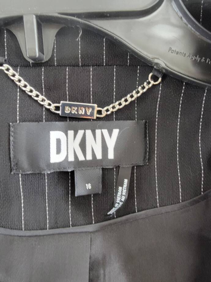 DKNY Pinstripe Notched Collar One Button Blazer Women's 16 Black/White L/S