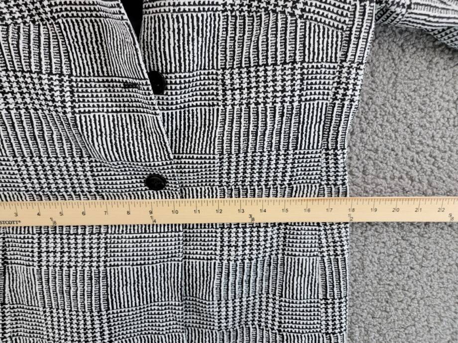 Kasper Petite Two-Button Closure Blazer Women's 4P Black/Vanilla Ice Long Sleeve