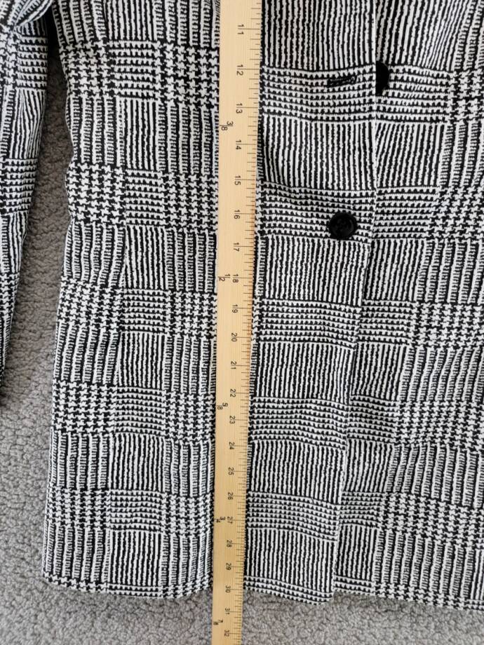 Kasper Petite Two-Button Closure Blazer Women's 4P Black/Vanilla Ice Long Sleeve