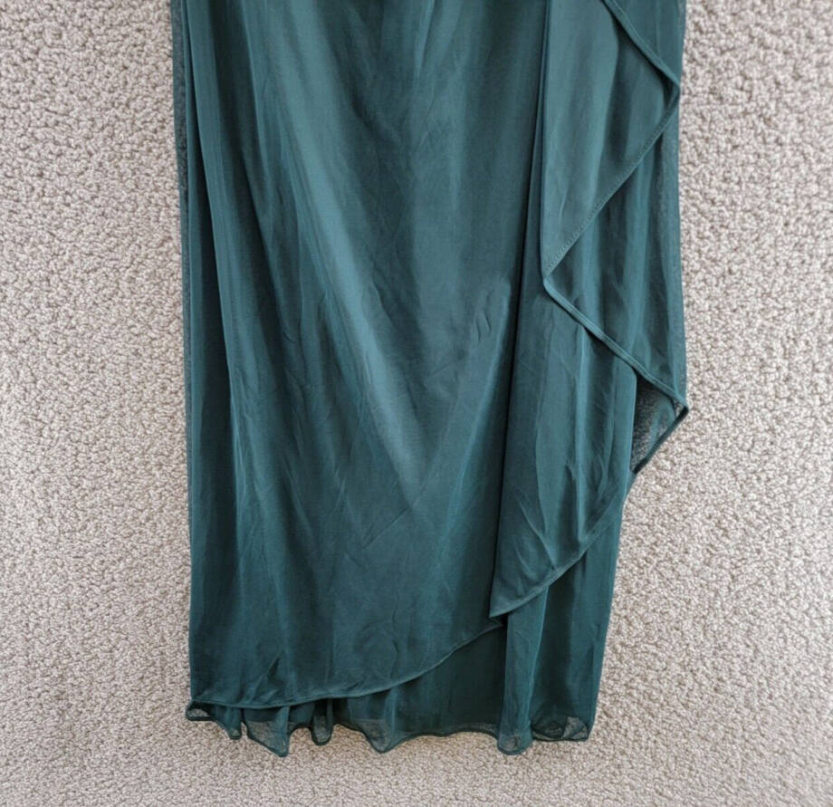 Betsy & Adam Lace-Top Waterfall-Detail Gown Women's 8 Pine Back Zip Closure