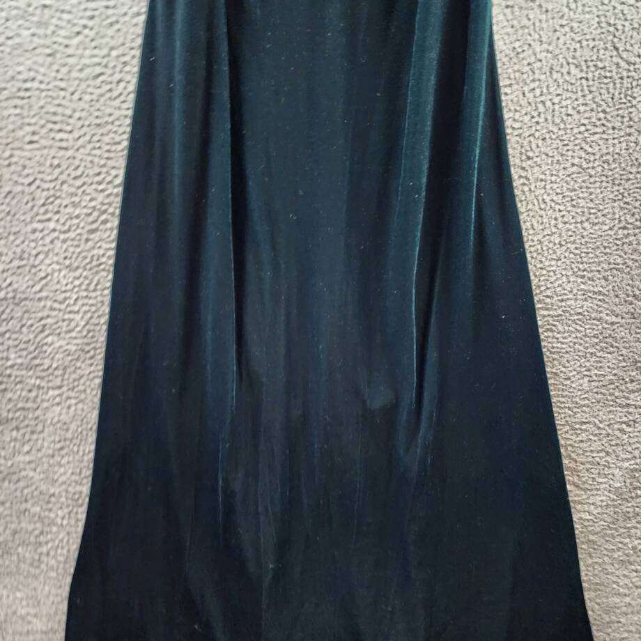 Taylor Plus Size Velvet Empire-Waist Sleeveless Midi Dress Women's 14W Pea Green