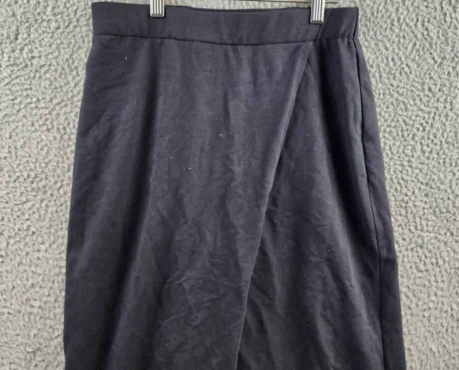 NIC+ZOE Cascade Asymmetric A-Line Skirt Women's S Black Elastic Waist Pull On