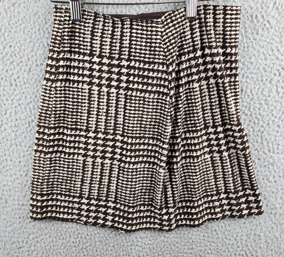 Norma Kamali Side Slit Mini Skirt Women's S/32 Chocolate Glenn Plaid Pull On