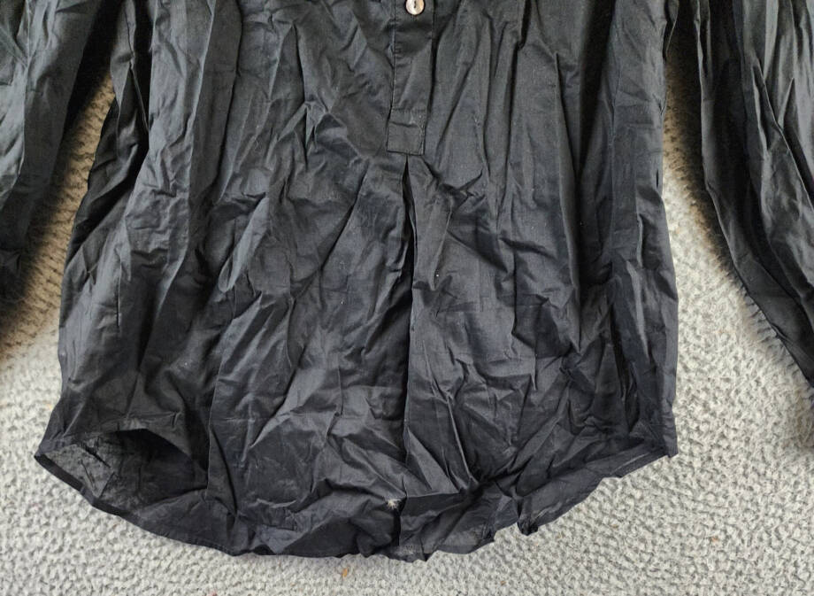 Tuckernuck The Teagan Popover Top Women's XS Black Rounded Hem Button Closure