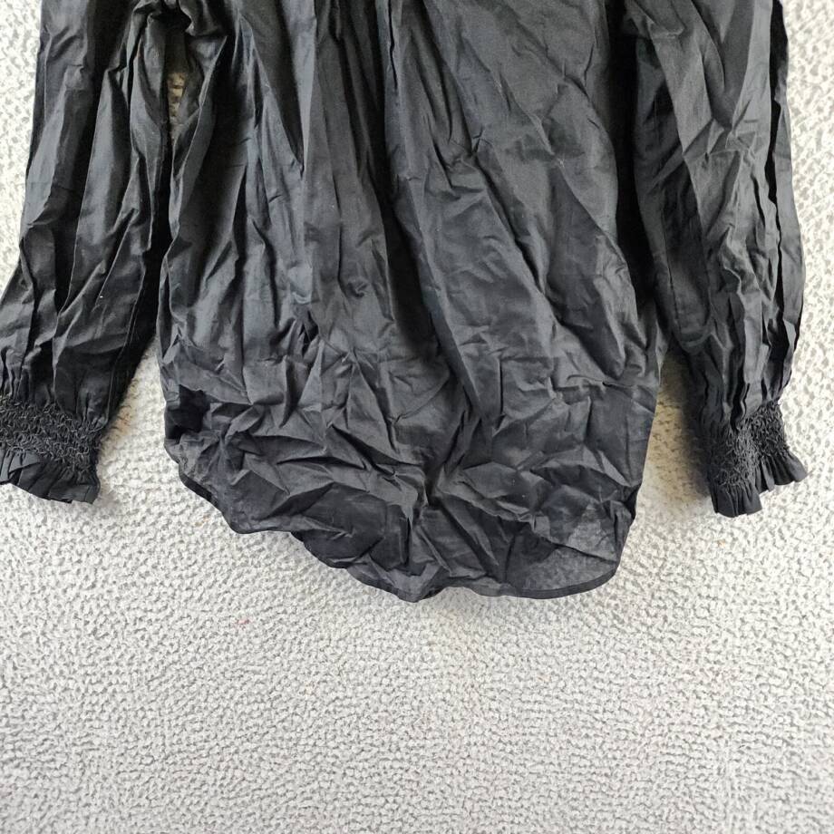 Tuckernuck The Teagan Popover Top Women's XS Black Rounded Hem Button Closure