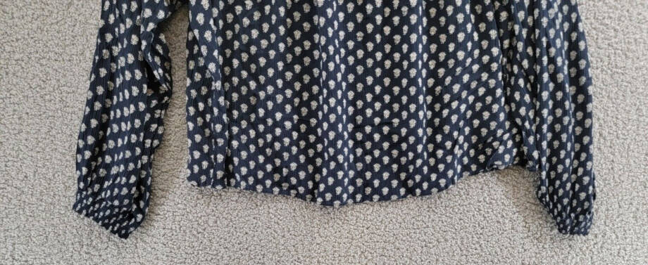 Faherty Emery Floral Peasant Blouse Women's Navy Smocked Split Neck Long Sleeve