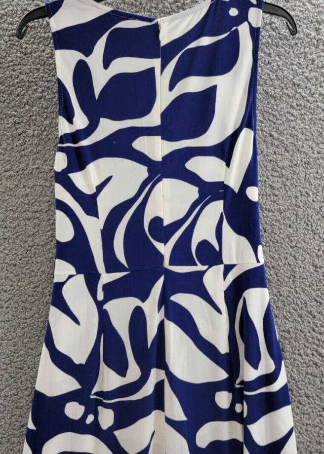 Donna Morgan Printed Wrap-Waist Asymmetric Dress Women's 8 Navy Back Zip Closure