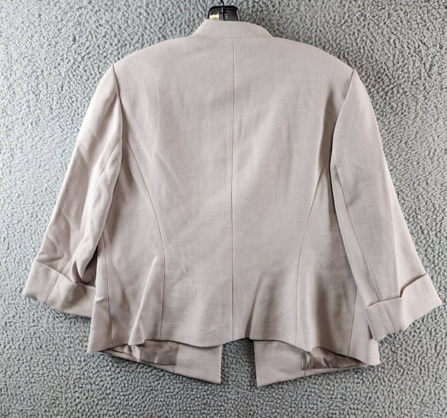 Kasper Pebbled Crepe Blazer Women's 14 Summer Straw Two Front Zip Pockets
