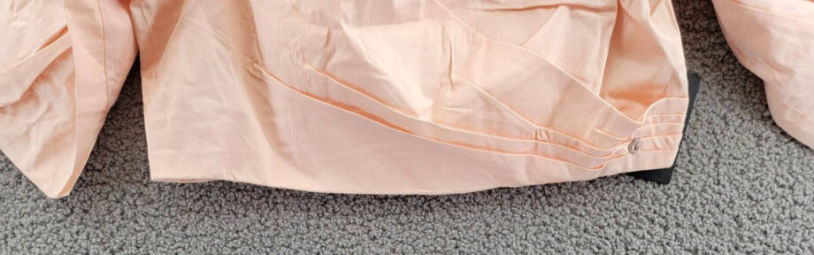 Guess Off-the-Shoulder Crop Blouse Women's XL Calm Pink Sweetheart Neck Back Zip