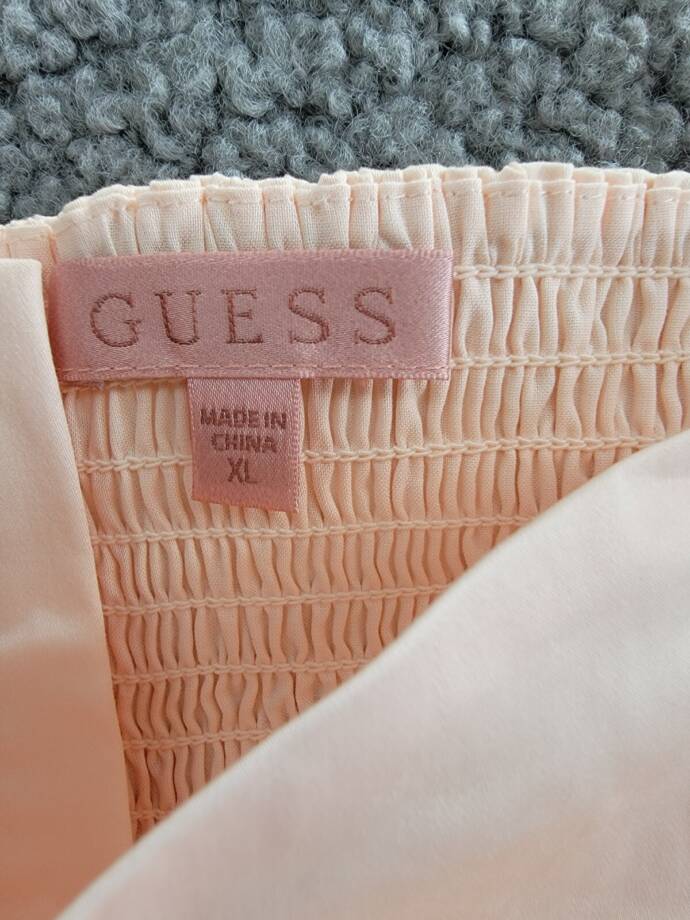 Guess Off-the-Shoulder Crop Blouse Women's XL Calm Pink Sweetheart Neck Back Zip