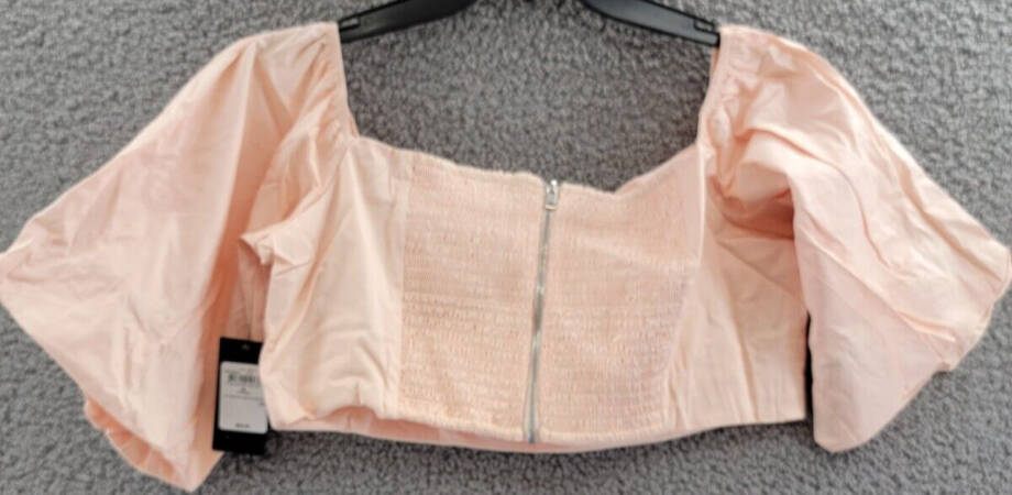 Guess Off-the-Shoulder Crop Blouse Women's XL Calm Pink Sweetheart Neck Back Zip