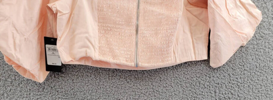 Guess Off-the-Shoulder Crop Blouse Women's XL Calm Pink Sweetheart Neck Back Zip