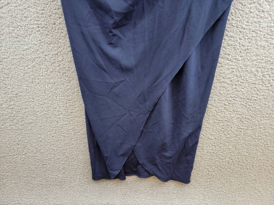 SLNY Twisted-Neck Tulip-Hem Dress Women's Navy Sleeveless Zip/Hook & Eye