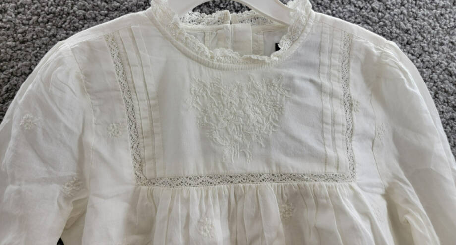 Ralph Lauren Embroidered Voile Top Big Girls 6/6X White Stand Collar Button Back