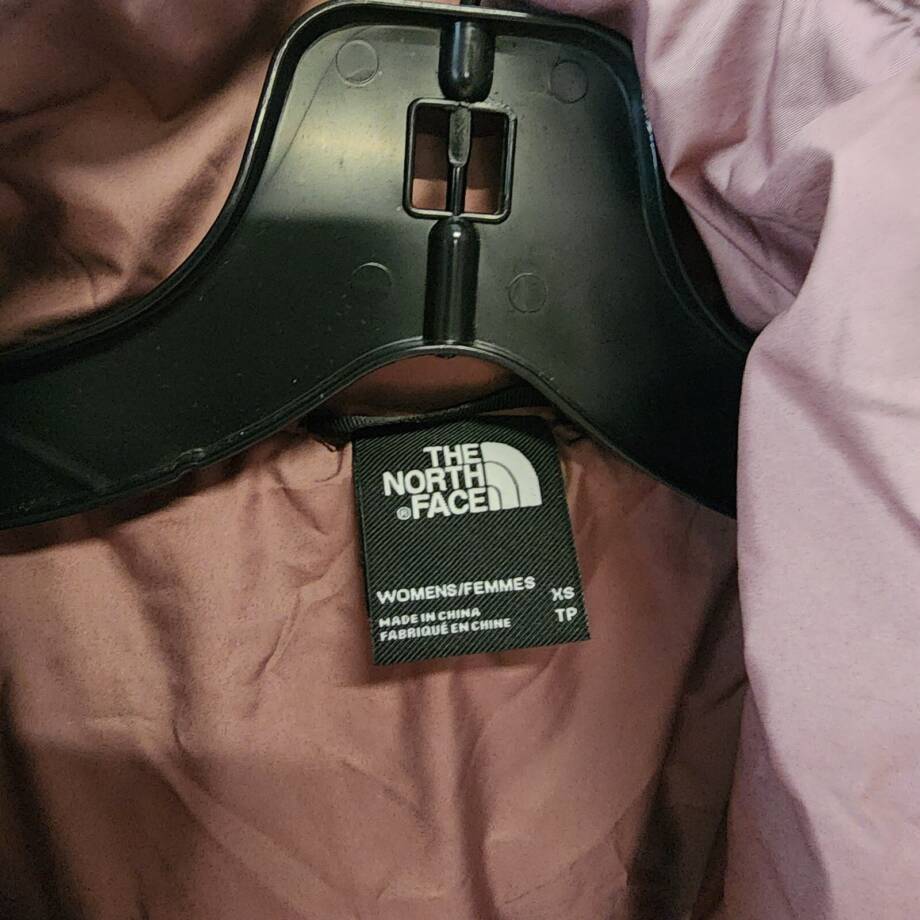 The North Face New Dealio Down Parka Women's XS Twilight Mauve Zip/Snap Closure
